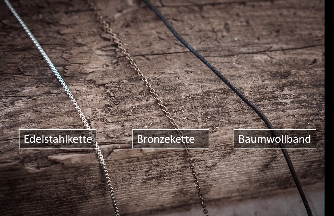 Lorien Blatt No. II- Regenbogenmondsteine mit blauem Schimmer