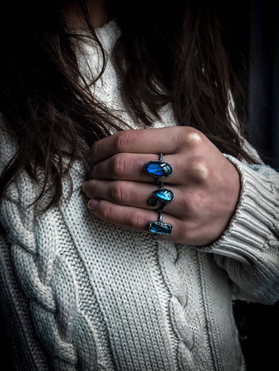 Labradorite Ring with blue Rainbow Moonstone (Blue Labradorite)