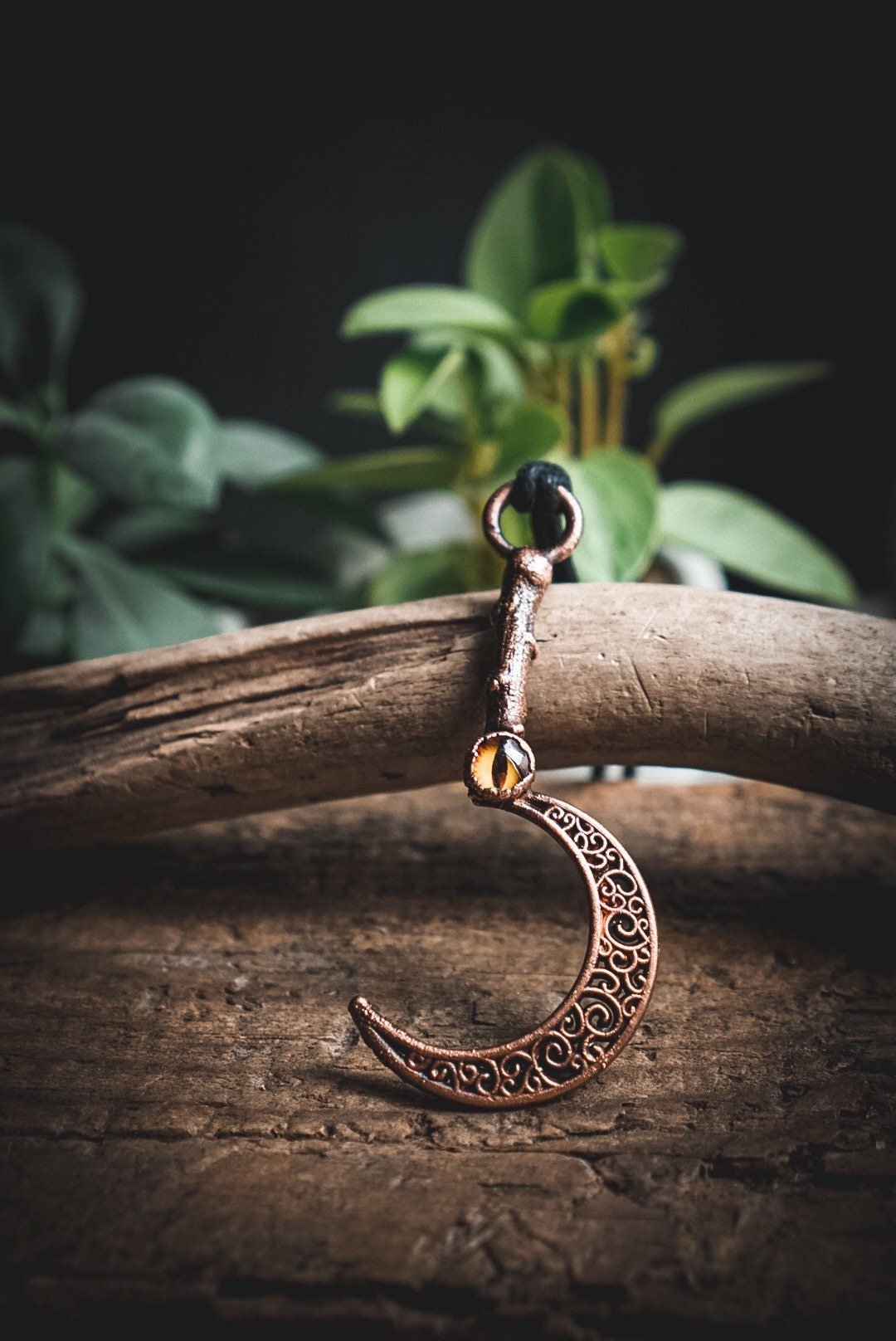 Sichel von Elune - Copper Pendant with antique finish