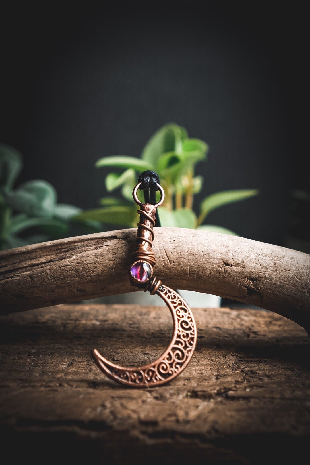 Sichel von Elune - Copper Pendant with antique finish