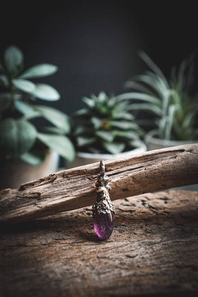 Wild Forest Collection No. II - Magical Amethyst Tear drop